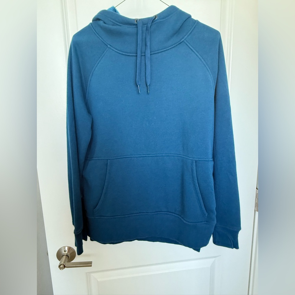 Athleta - women oversized and warm blue hoodie size XS - new without tag
